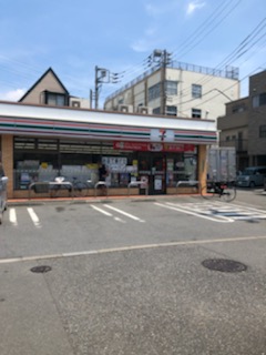 コンビニ　セブン-イレブン 足立一ツ家２丁目店（コンビニ）まで297m