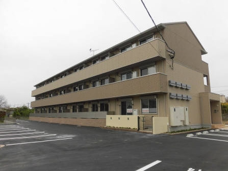 建物外観　落ち着いた雰囲気の外観です
