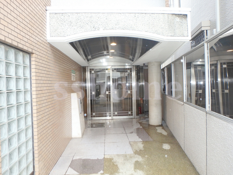エントランス　建物入口☆