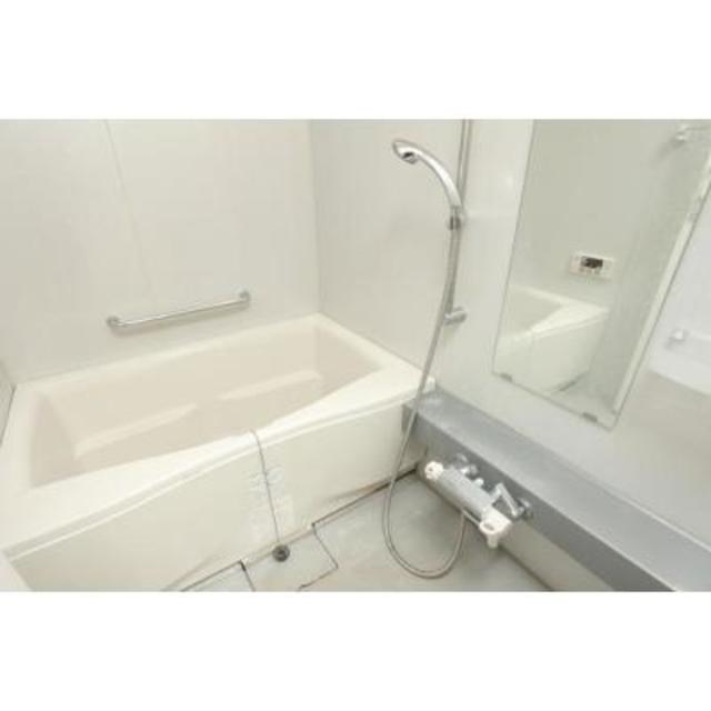 バス・シャワールーム　※写真は同タイプ住戸です。