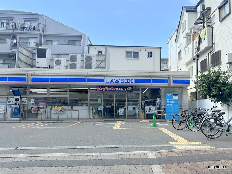 コンビニ　ローソン 東淀川小松四丁目店（コンビニ）まで299m