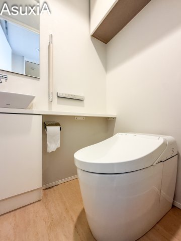 トイレ　別タイプのお部屋の写真です