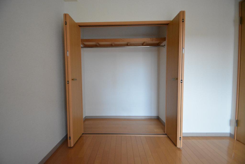 収納　クローゼット