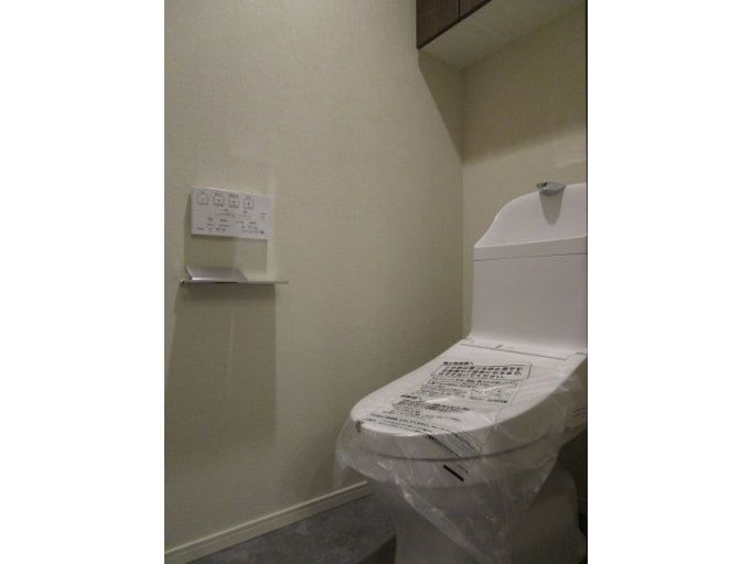 トイレ　写真は同タイプ住居です。