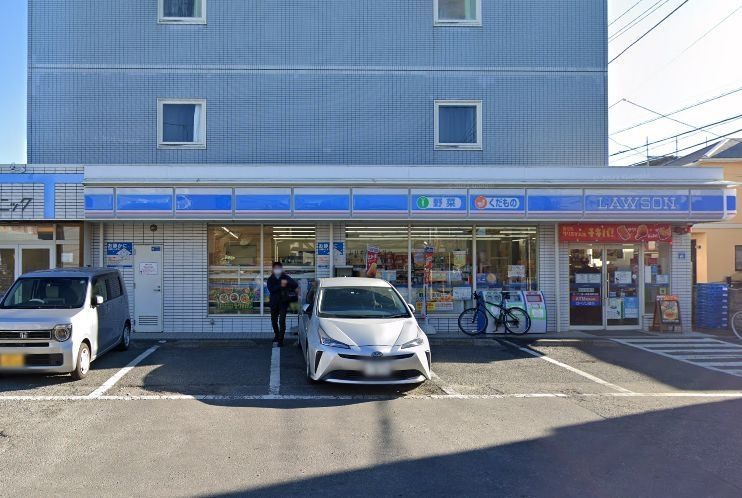 コンビニ　ローソン茅ヶ崎東海岸北店（コンビニ）まで120m