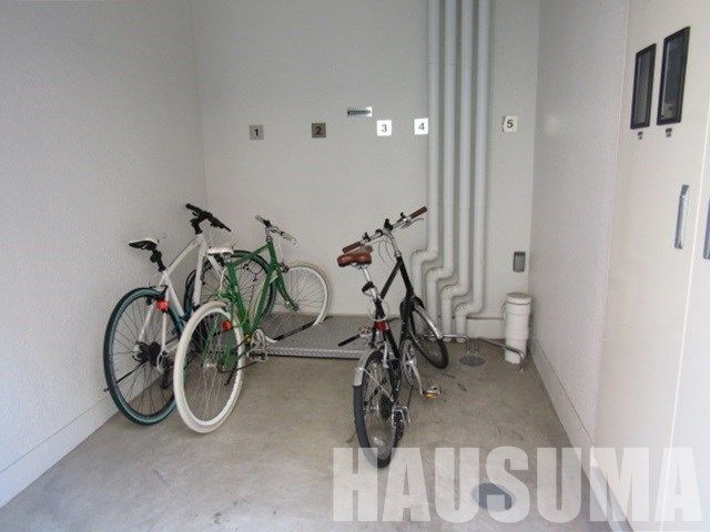 ロビー　駐輪場