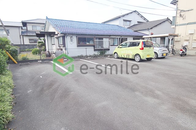 駐車場　駐車スペースもあります