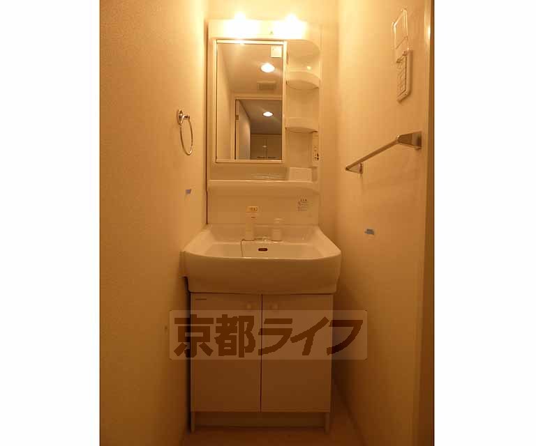 洗面設備　洗面台あります。