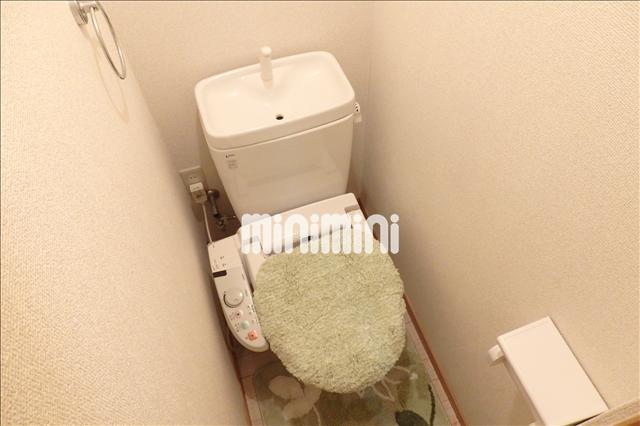 トイレ　ウォシュレット付きのトイレ