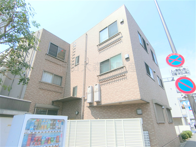 建物外観　2009年9月築　鉄骨造地上3階建て総戸数12戸オートロック