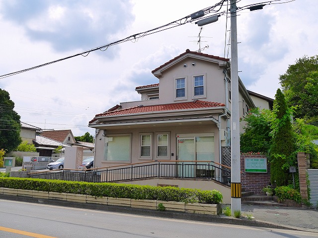 病院　森川内科医院（病院）まで355m