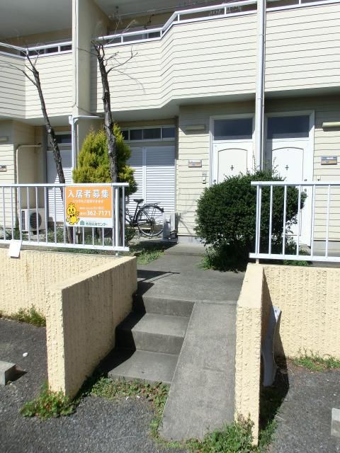 その他共有部分　自転車を上げるスロープついてます