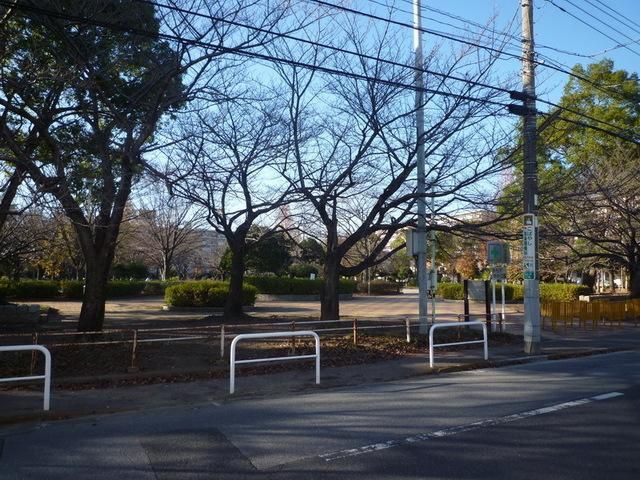 公園　新松戸中央公園（公園）まで640m