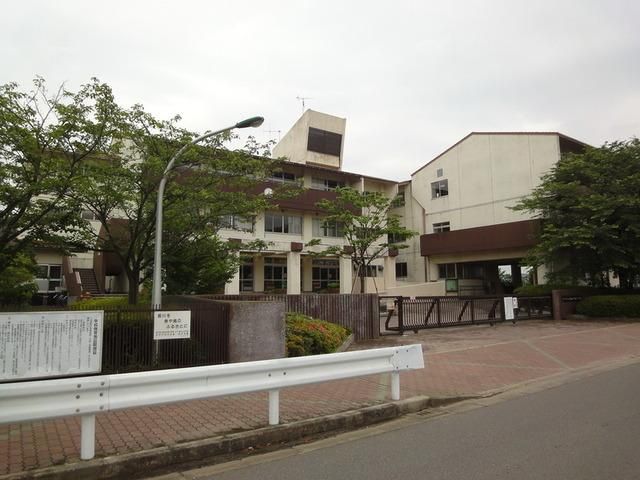 小学校　松戸市立新松戸西小学校（小学校）まで850m