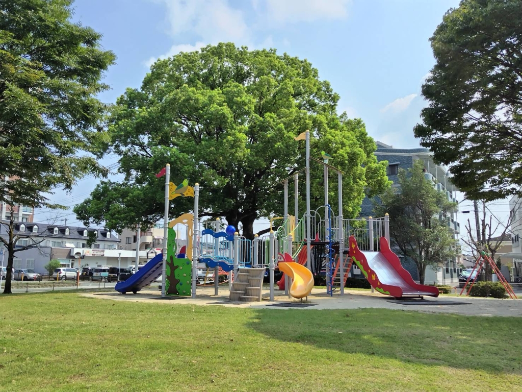 公園　八王寺中央公園（公園）まで391m