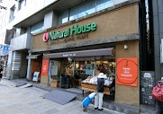 スーパー　ナチュラルハウス 青山店（スーパー）まで430m