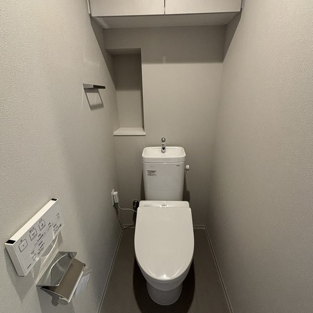 トイレ　※写真は同タイプ住戸です。
