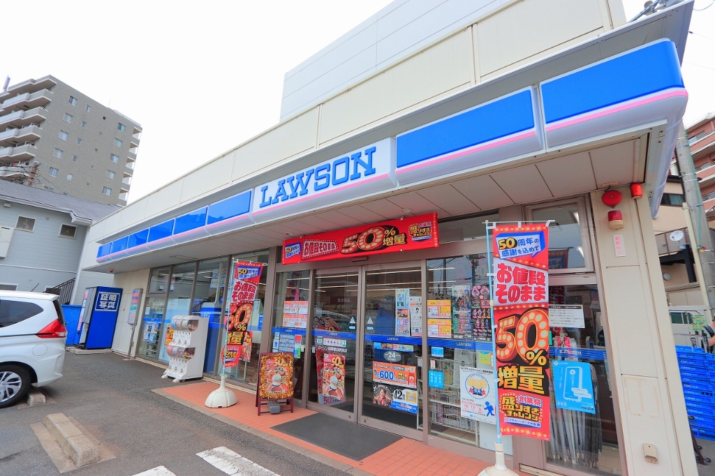 コンビニ　ローソン 船橋塚田駅前店（コンビニ）まで667m