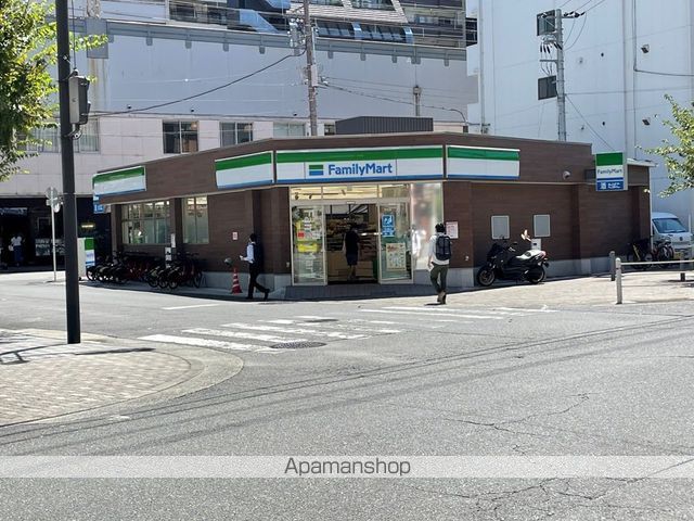 コンビニ　ファミリーマート（コンビニ）まで336m
