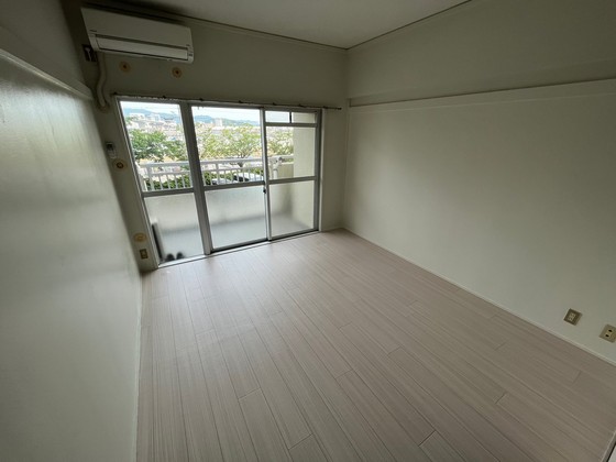 居室・リビング　※別部屋の写真です