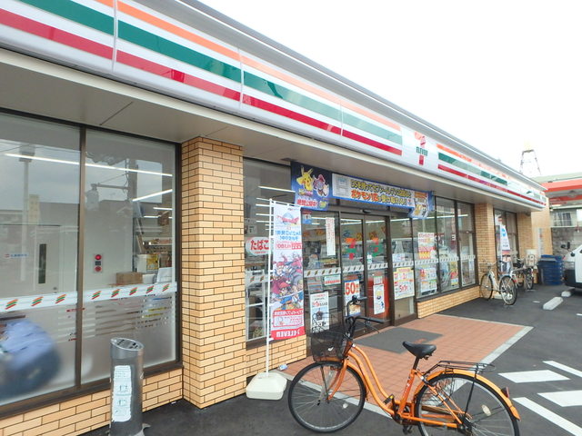 コンビニ　セブンイレブン足立大谷田店（コンビニ）まで175m