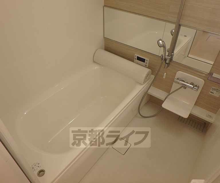 バス・シャワールーム　広めの浴槽です