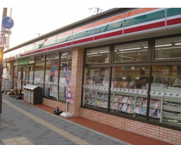 コンビニ　セブンイレブン 東大阪西岩田1丁目店（コンビニ）まで525m