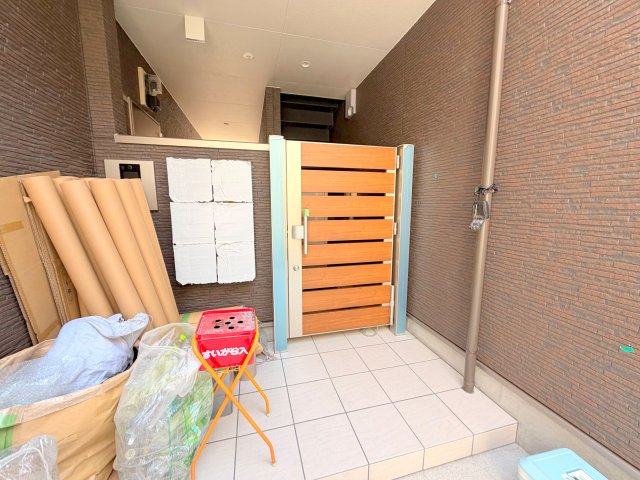 エントランス　綺麗なエントランスです。