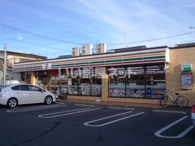 コンビニ　セブンイレブン 上尾柏座4丁目店（コンビニ）まで596m