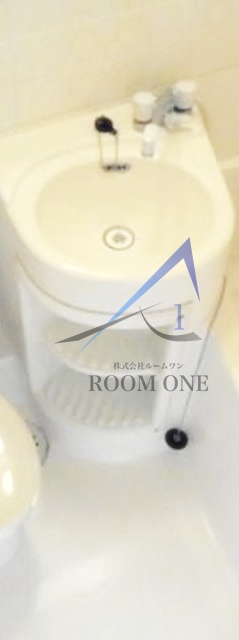 洗面設備　洗面台です。