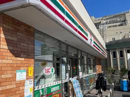 コンビニ　セブンイレブン 大田区石川町2丁目店（コンビニ）まで288m