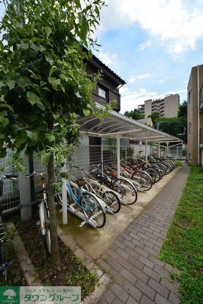 その他設備　★屋根付きの駐輪スペース★