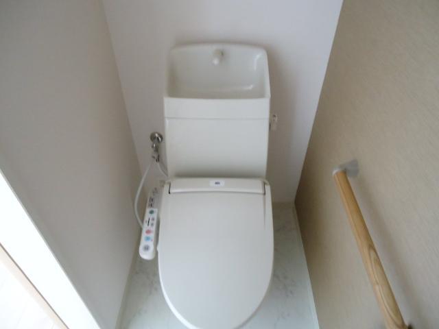 トイレ　シャワー付トイレ
