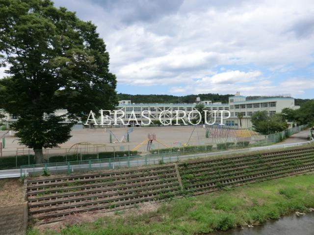 小学校　入間市立金子小学校（小学校）まで964m