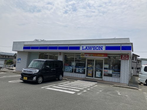 コンビニ　ローソンくりえいと宗像店（コンビニ）まで128m