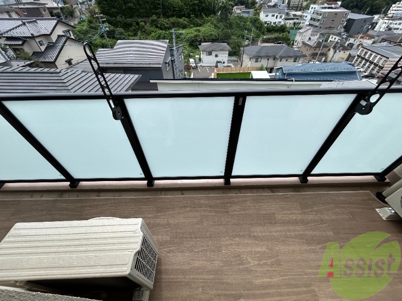 バルコニー　ベランダを撮影しました。洗濯物をたくさん干せそうです。