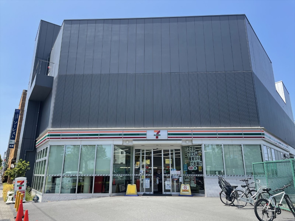 コンビニ　セブンイレブン 板橋小茂根4丁目店（コンビニ）まで334m