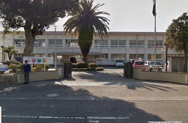 中学校　延岡市立延岡小学校（中学校）まで1642m