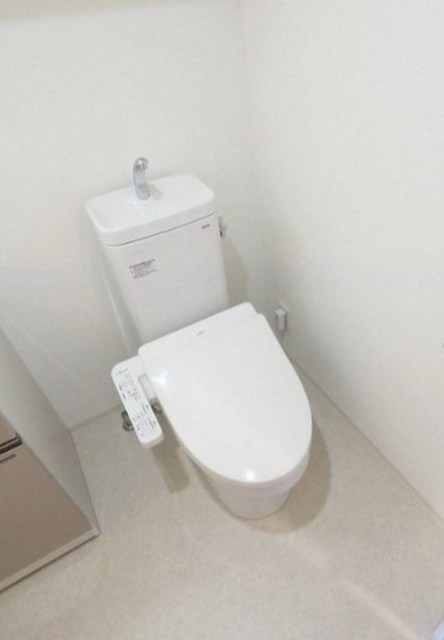 トイレ　別部屋同仕様タイプ