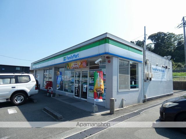 コンビニ　ファミリーマート磐田インター店（コンビニ）まで904m