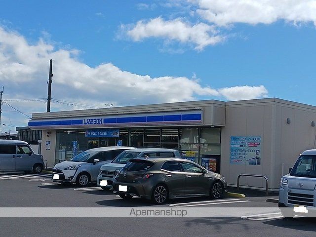 コンビニ　ローソン鹿児島川上店（コンビニ）まで800m