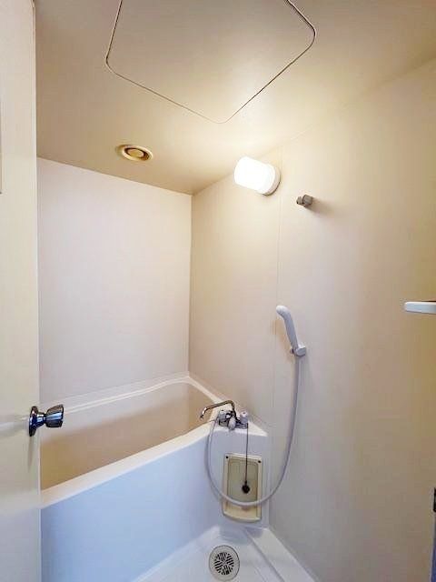バス・シャワールーム　※別部屋参考写真