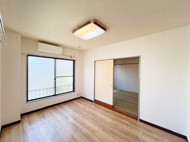 居室・リビング　※別部屋参考写真