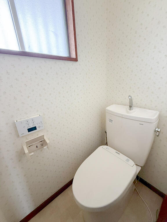 取手市西二丁目中古戸建のトイレ写真