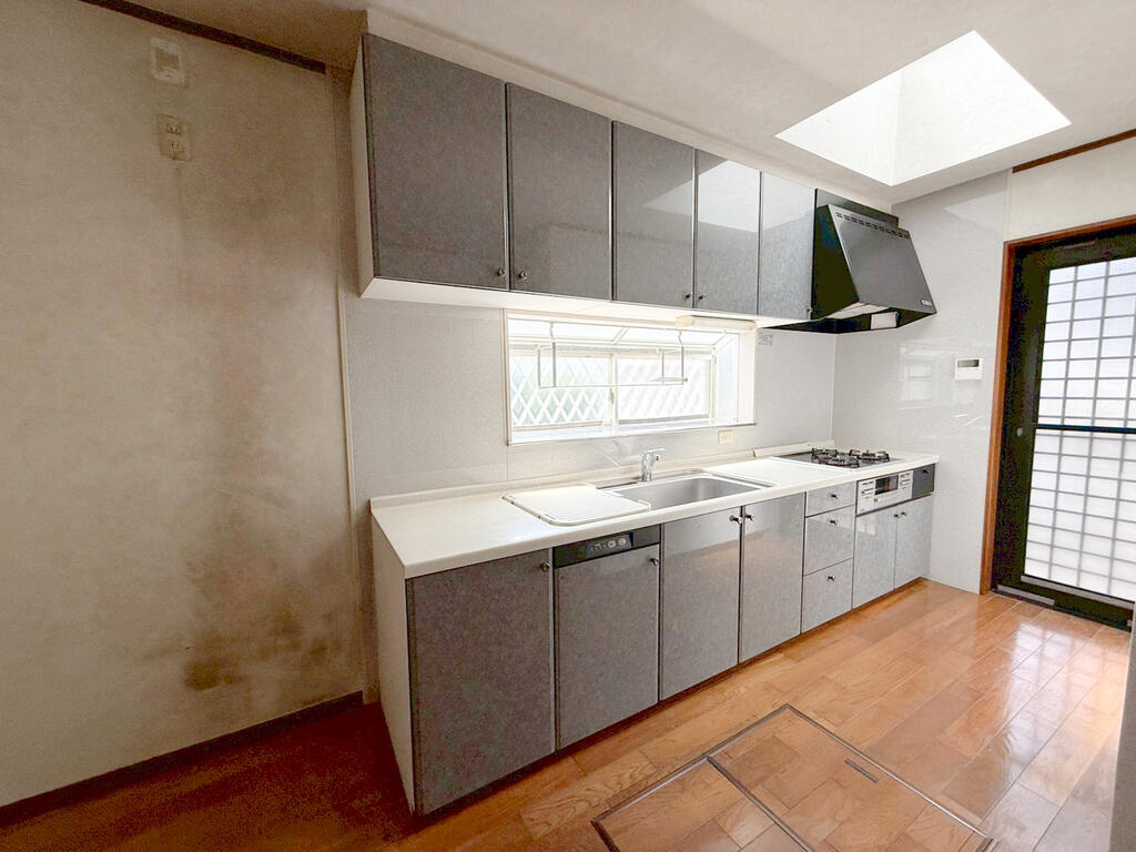 取手市西二丁目中古戸建のキッチン写真