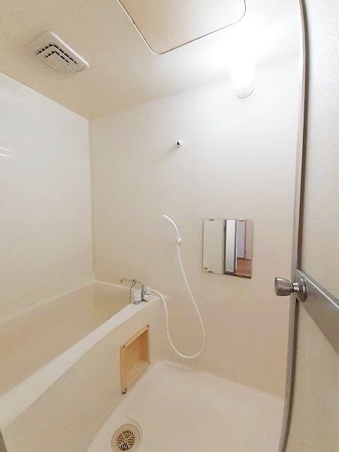 バス・シャワールーム　浴室です。