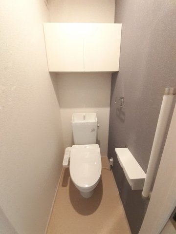 トイレ　落ち着いたトイレです