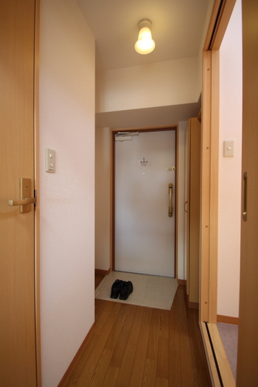 玄関　他号室のお写真です