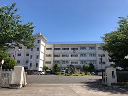 中学校　富士市立富士南中学校（中学校）まで656m