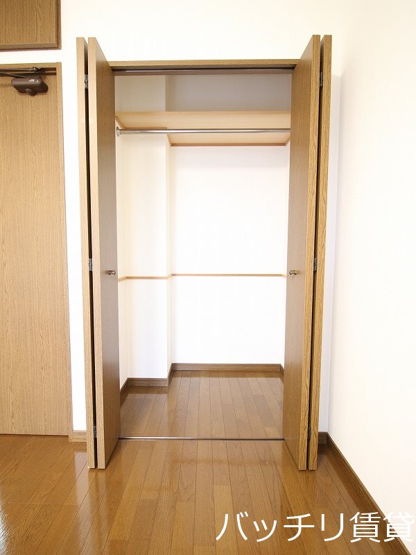 収納　同物件別号室の為、現状優先
